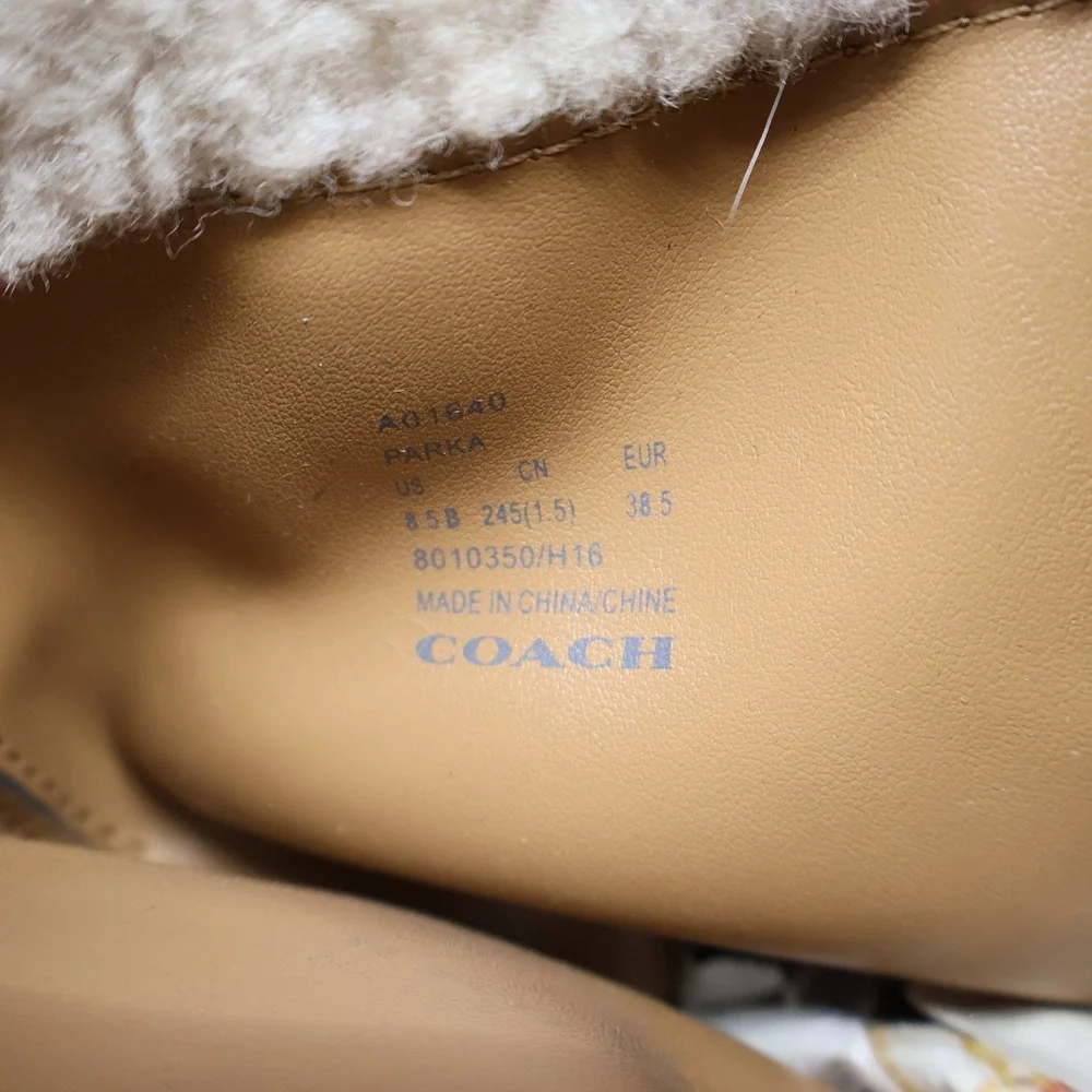 Coach Women 8.5B Boots Brown Parka Leather Shearling Buckle Designer Chic A01640